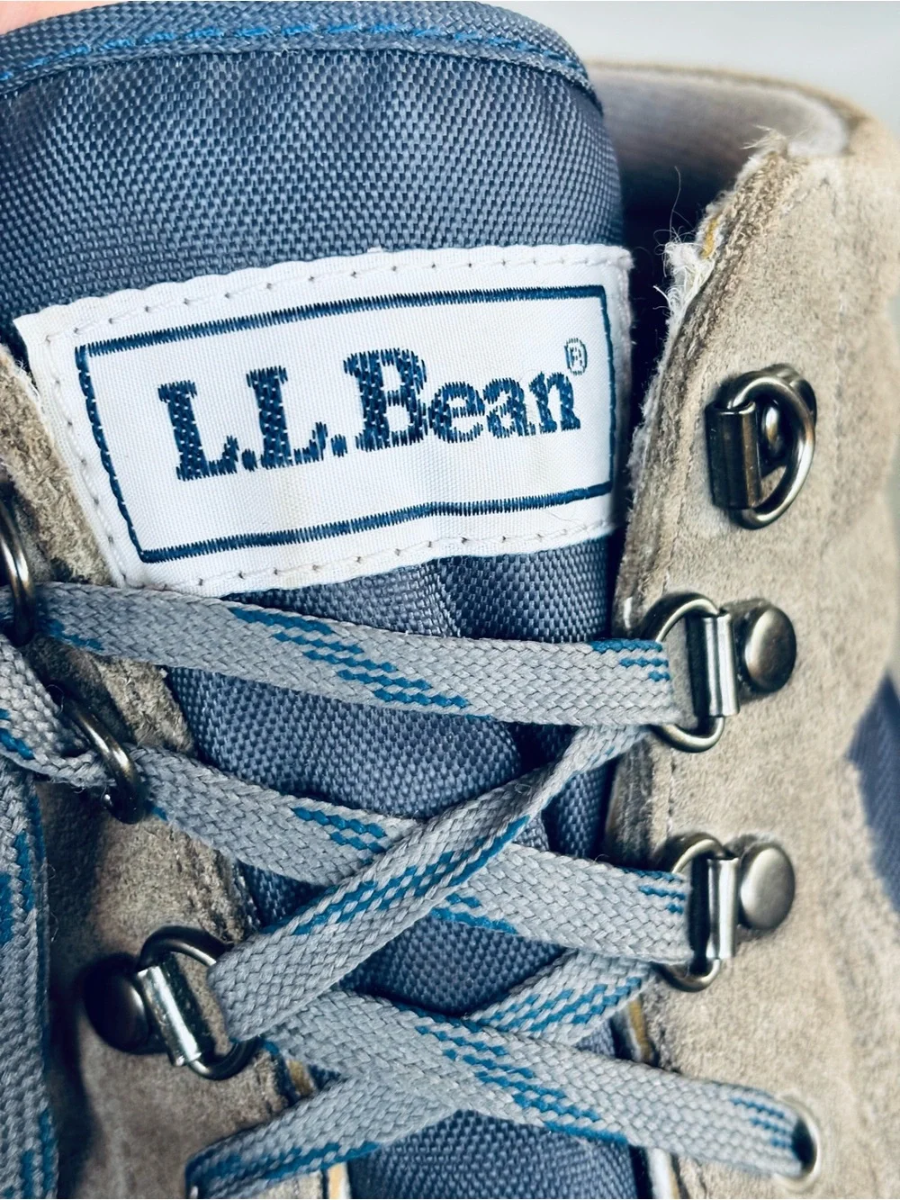 LL Bean 1990’s Thinsulate Men’s Size 10 Gray and Navy Suede Hiking Boots